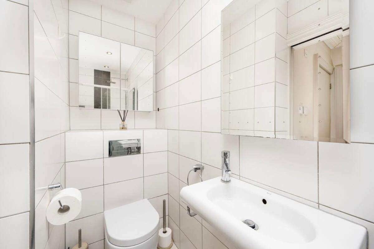 Charming Chelsea Studio Your Cozy Urban Retreat London Exteriör bild